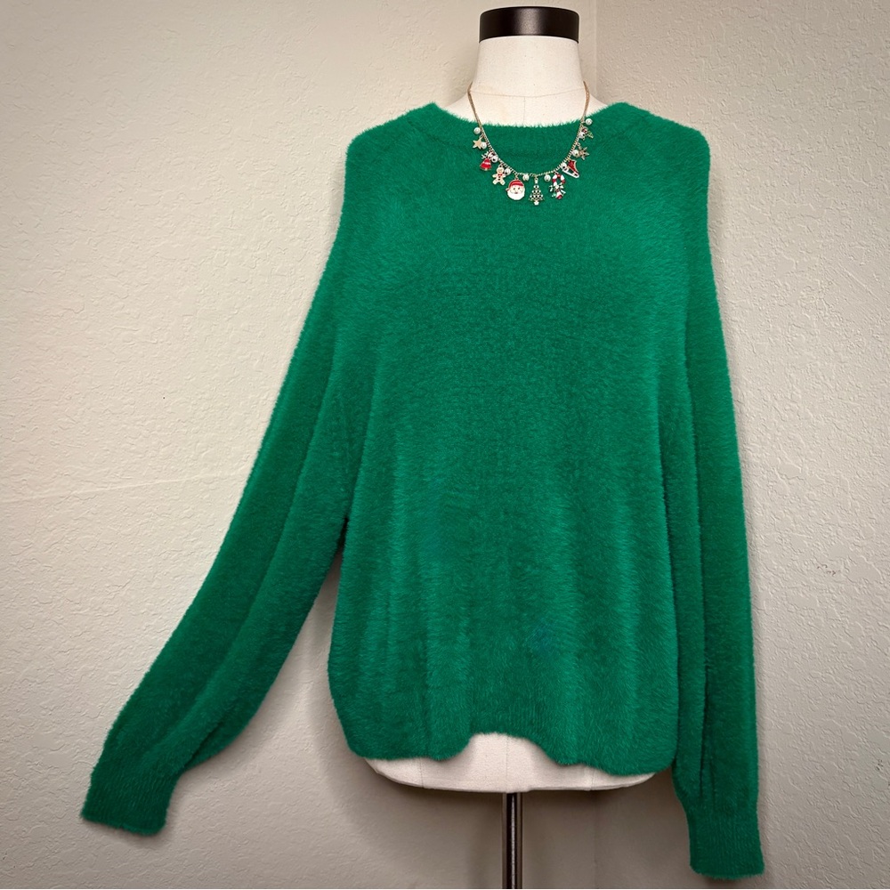 Aerie Green Faux Fur Sweater Size S Jumper Christmas Top Fuzzy Charm Necklace